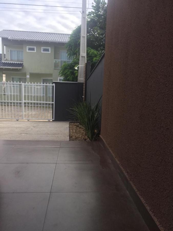 Casa Enseada Proximo Ao Mar E Comercios Com 2 Ar Split Sao Francisco do Sul