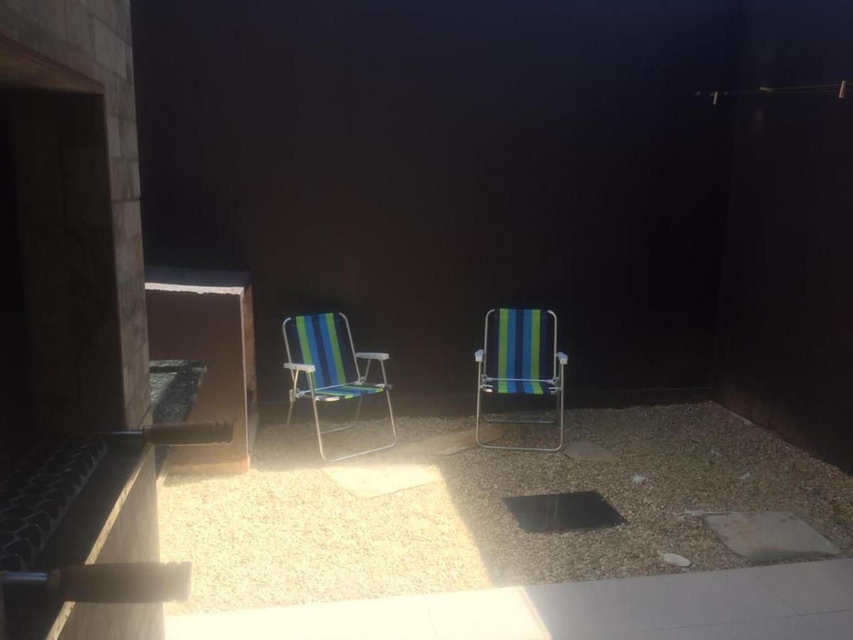 Casa Enseada Proximo Ao Mar E Comercios Com 2 Ar Split Holiday home *