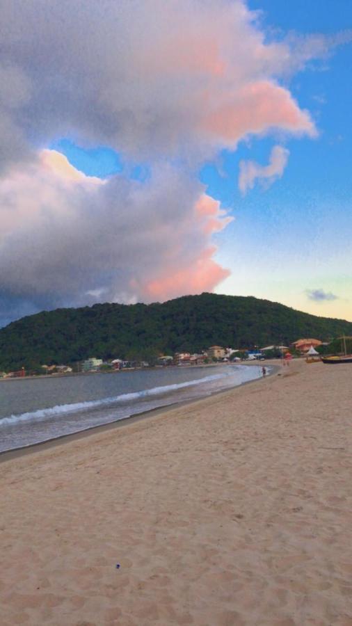 Casa Enseada Proximo Ao Mar E Comercios Com 2 Ar Split * Sao Francisco do Sul